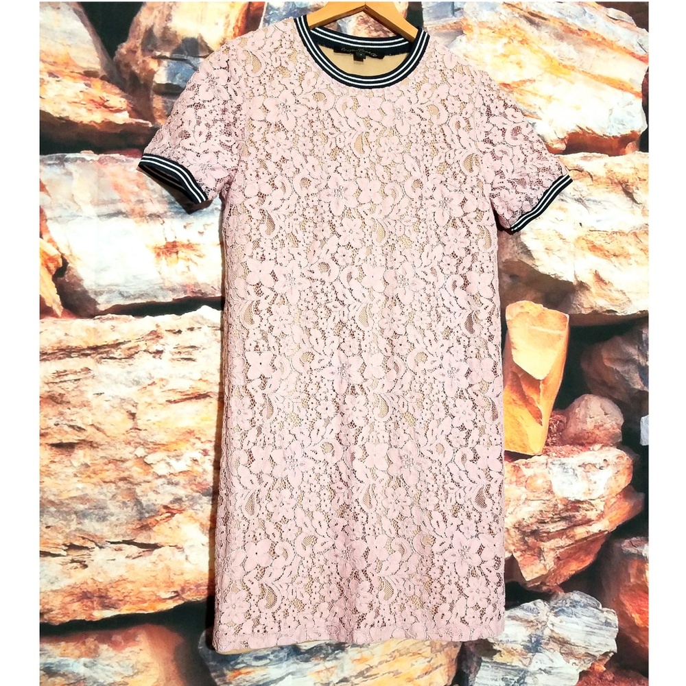 Kamiseta Pink Lace Dress Size Medium - Picture 3 of 6